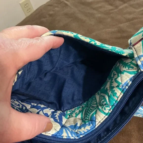 Vera Bradley Little Hipster Crossbody bag Quilted Santiago pattern (retired) - Picture 6 of 10